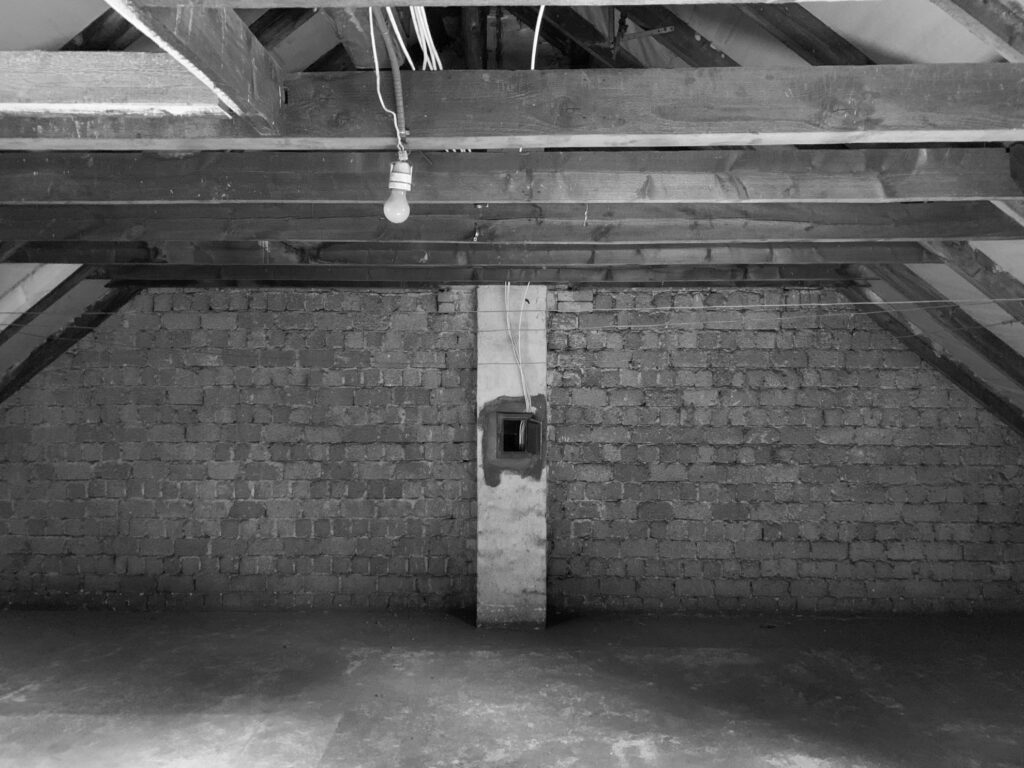 Grillostraße DG Dachgeschoss Ausbau vor der Sanierung in Gelsenkirchen bei Schalke