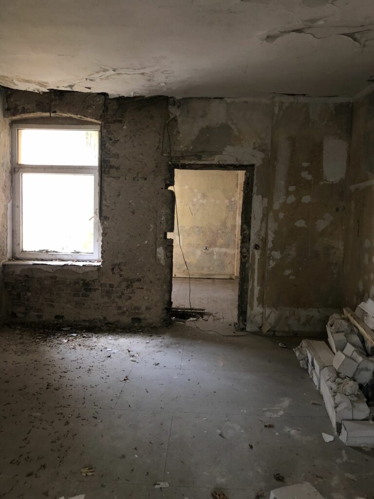 Josefstr. Vorher Sanierungsarbeiten eines Mehrfamilienhauses